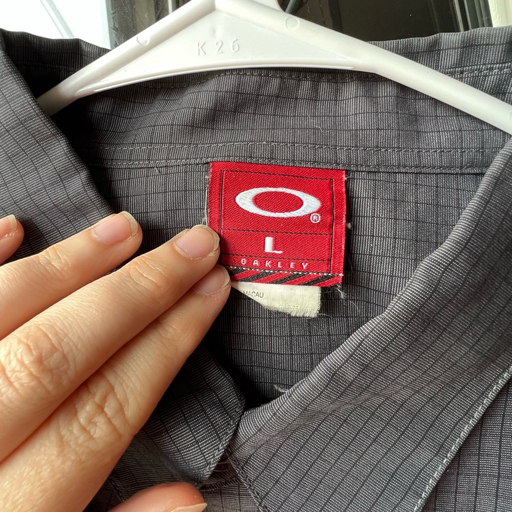 Oakley mens long sleeve button up top